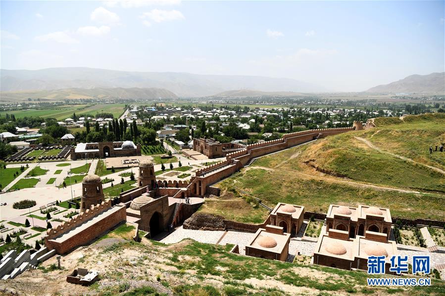 （國(guó)際）（3）探訪(fǎng)吉薩爾城堡