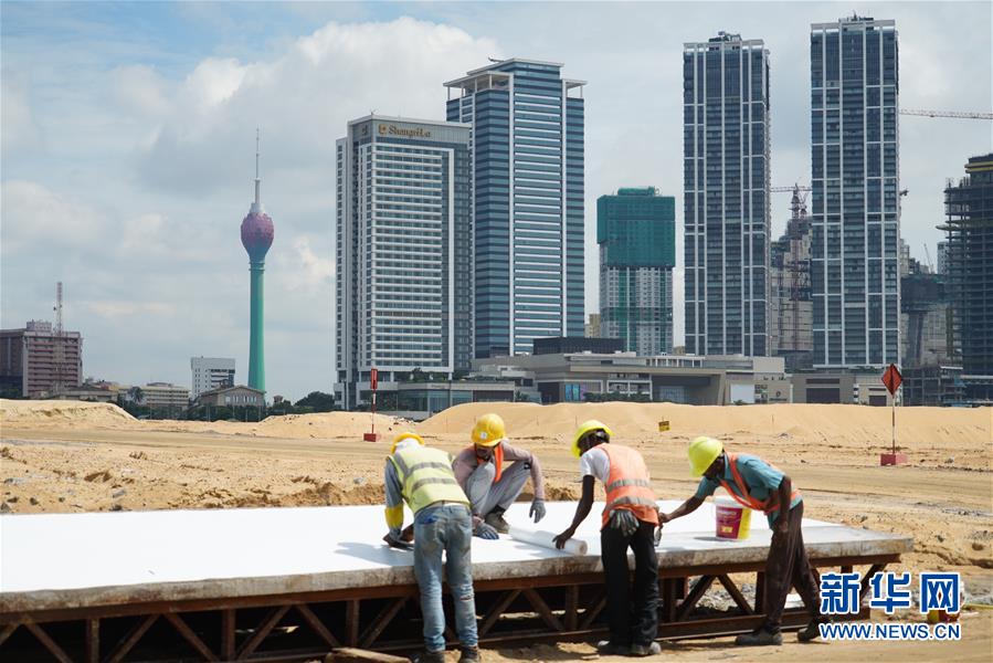 (國(guó)際·圖文互動(dòng))(5)通訊:“五年我們?yōu)樗估锾m卡造出一片新土地”——科倫坡港口城人的自豪與希冀