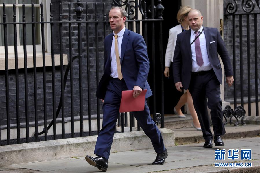 (國(guó)際疫情)(1)英國(guó)首相約翰遜被轉(zhuǎn)入重癥監(jiān)護(hù)室