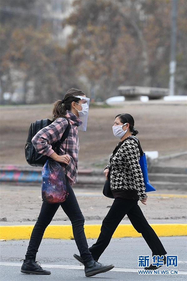 (國際疫情·圖文互動)(3)智利首都圣地亞哥因疫情嚴(yán)重將實(shí)施封城