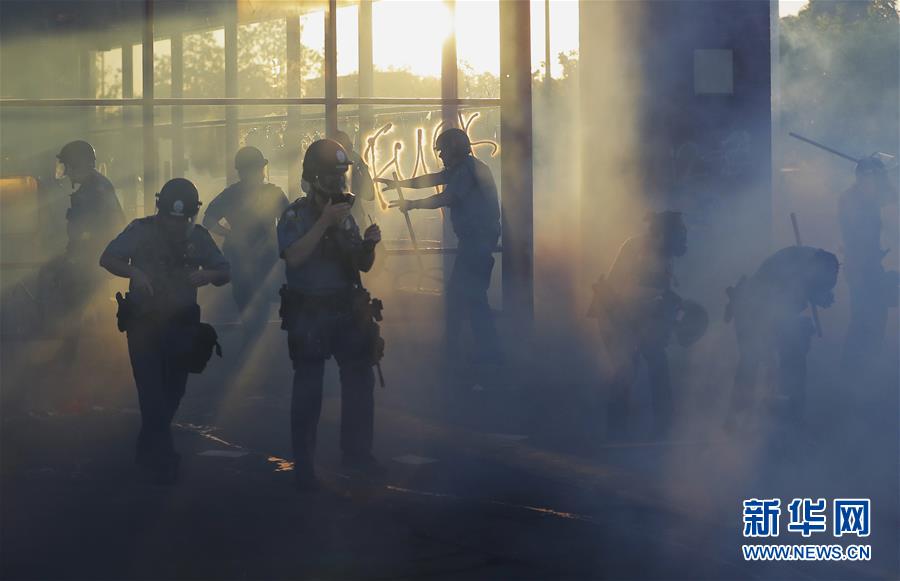 （國際）（4）美國警察執(zhí)法動作不當致一名非裔男子死亡 引發(fā)大規(guī)?？棺h