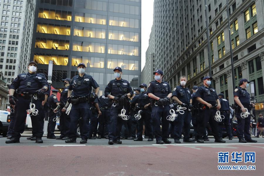 （國際）（5）美國警察執(zhí)法動作不當致一名非裔男子死亡 引發(fā)大規(guī)?？棺h