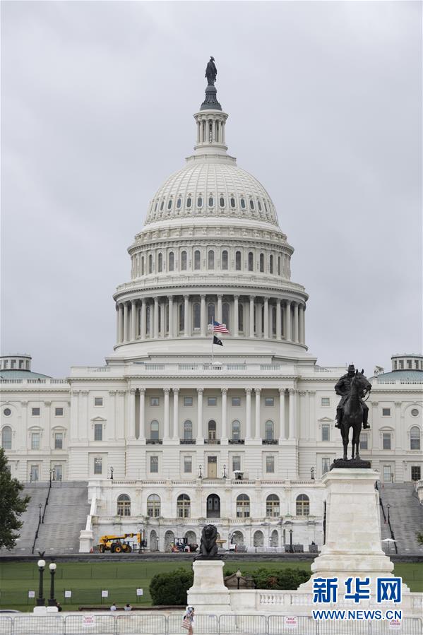 (國際疫情)(3)美國累計(jì)新冠死亡病例超過19萬例