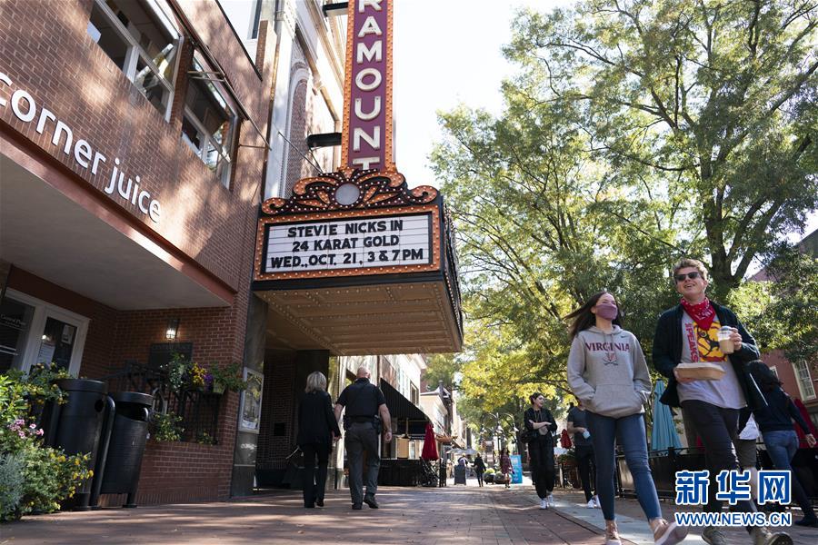 （國際&middot;圖文互動(dòng)）（3）觸摸夏洛茨維爾的騷亂傷痕&mdash;&mdash;撕裂美國大選年的種族之痛