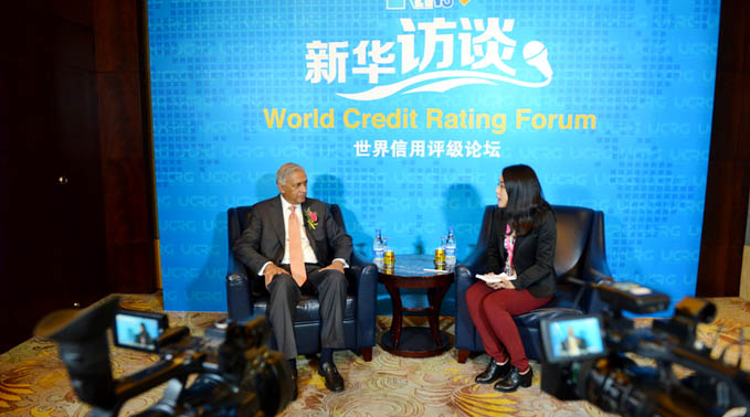 巴基斯坦前總理阿齊茲在首屆世界信用評(píng)級(jí)論壇期間接受新華網(wǎng)獨(dú)家專(zhuān)訪