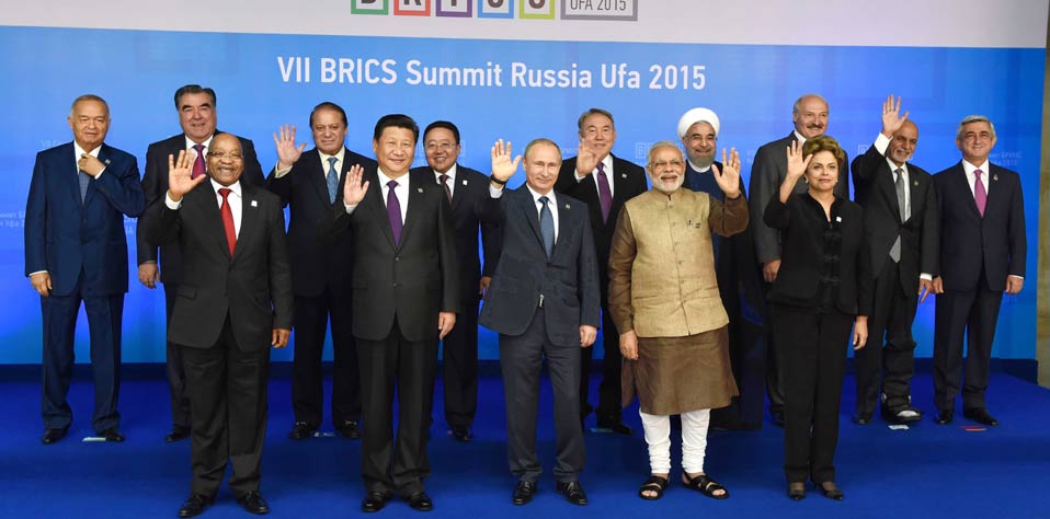 習近平出席金磚國家同歐亞經(jīng)濟聯(lián)盟、上海合作組織成員國、觀察員國及受邀國領(lǐng)導人對話會