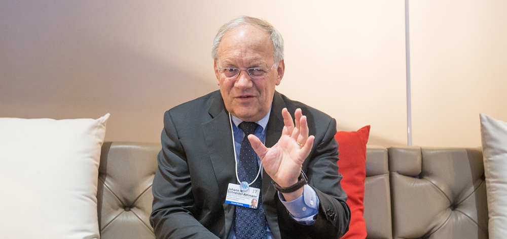 瑞士希望搭乘中國發(fā)展的&ldquo;快車&rdquo;&mdash;&mdash;訪瑞士聯(lián)邦委員兼經(jīng)濟(jì)、教研部長施奈德－阿曼