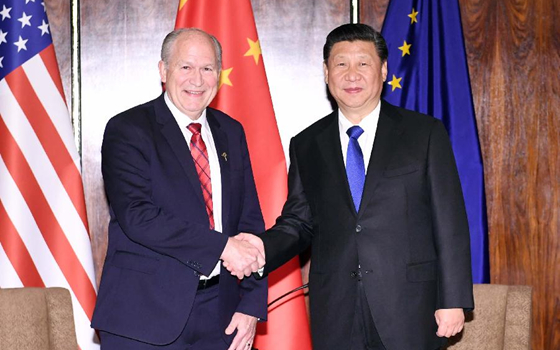 習(xí)近平會(huì)見美國阿拉斯加州州長(zhǎng)沃克