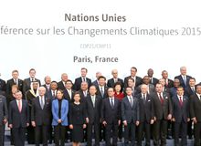 習近平出席氣候變化巴黎大會、訪問津巴布韋和南非并主持中非合作論壇峰會（2015.11.29-2015.12.5）