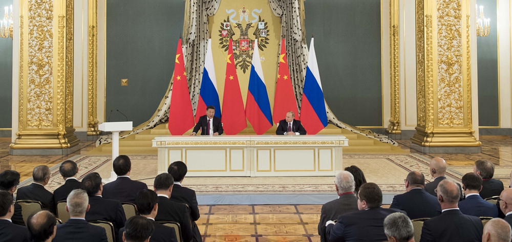 習近平同俄羅斯總統(tǒng)普京共同會見中俄友好、和平與發(fā)展委員會，媒體和企業(yè)界代表