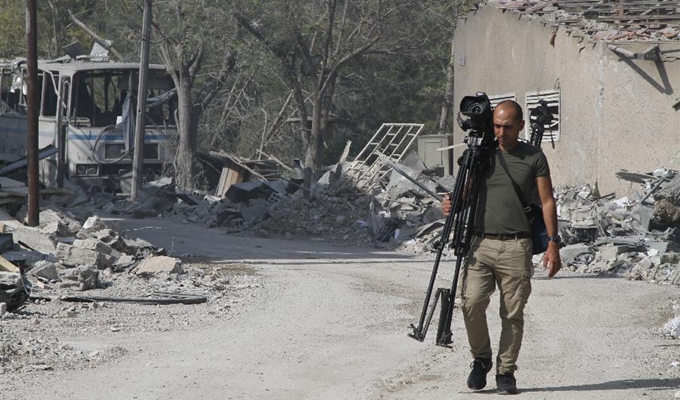 假如真有化武，我們?cè)趺纯赡苓€站在這里？&mdash;&mdash;來(lái)自敘利亞人的追問(wèn)