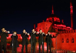 &ldquo;中國紅&rdquo;海外閃爍