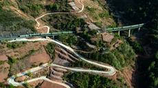 新華全媒+｜高鐵時代，大涼山鐵軌上流淌&ldquo;慢幸福&rdquo;