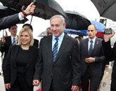 內(nèi)塔尼亞胡一行乘專(zhuān)機(jī)抵滬訪(fǎng)問(wèn)