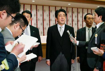 安倍機(jī)關(guān)算盡又能撈到幾根稻草？