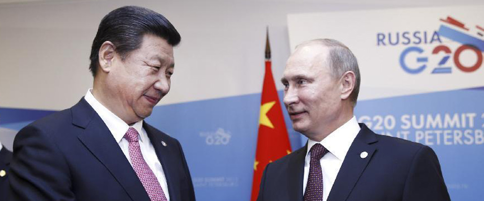 2013年9月，習(xí)近平在圣彼得堡會見普京